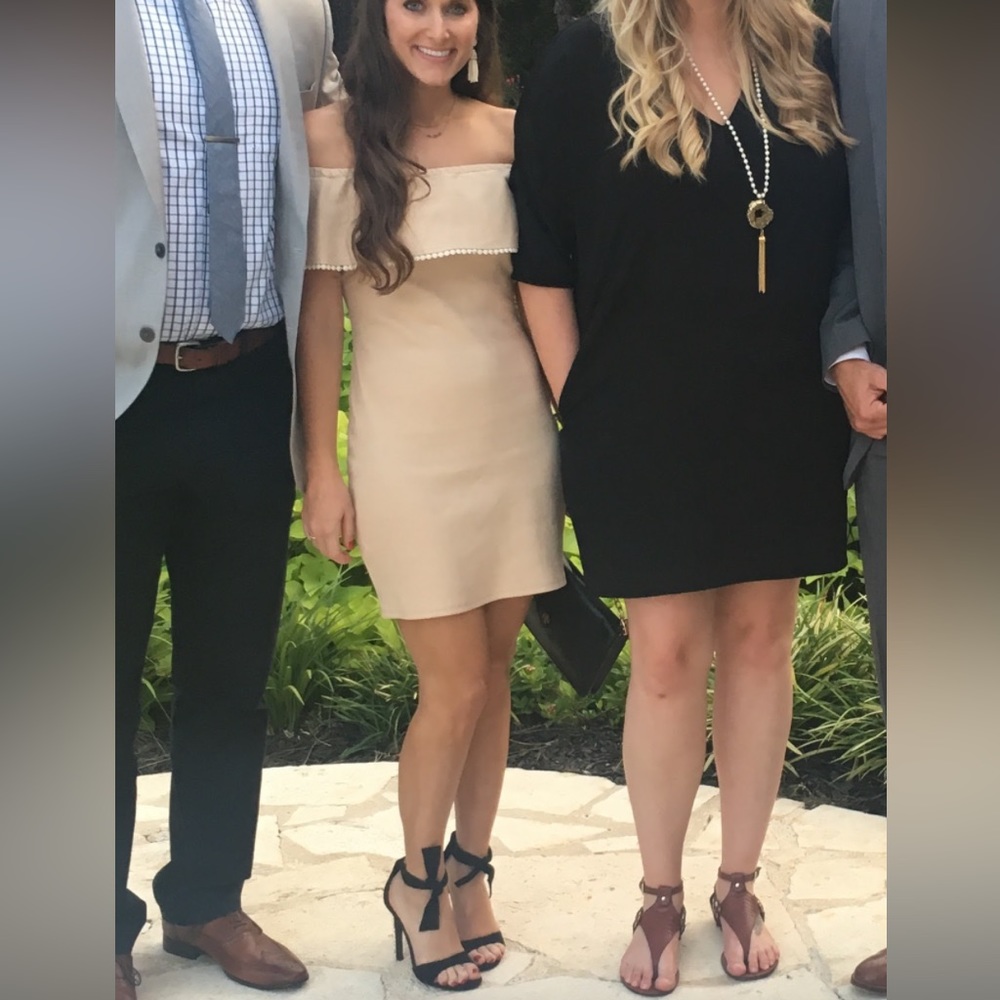 Wayf tan dress- like new
